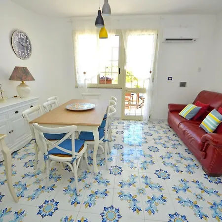 Casa Baia Tramonto Holiday home *